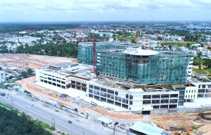 Nhà đầu tư phát sốt với bất động sản gần cổng bệnh viện